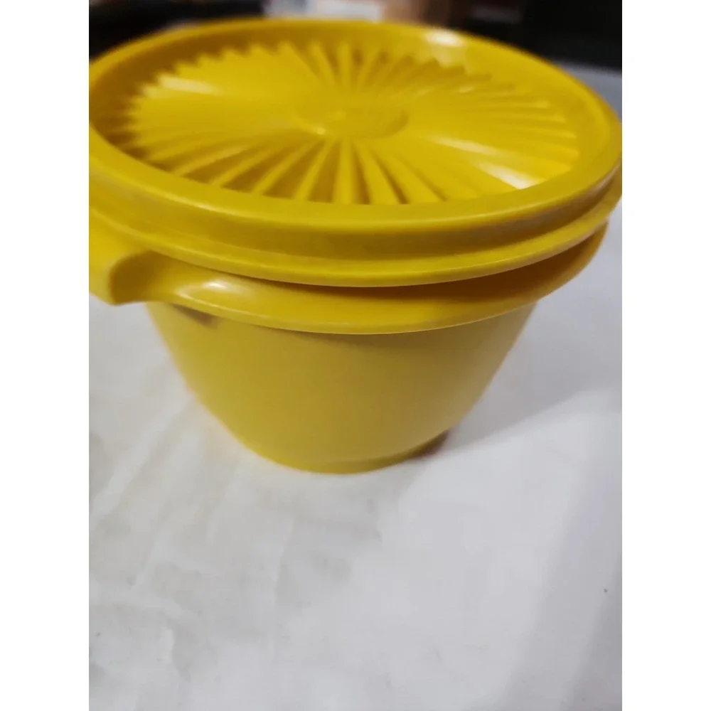 Vintage Tupperware Yellow Small Bowl 886- 10 With Lid # 812-20 Cottagecore